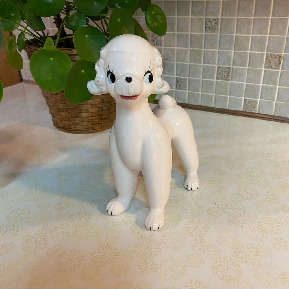 Vintage retro ceramic Poodle dog puppy figurine
